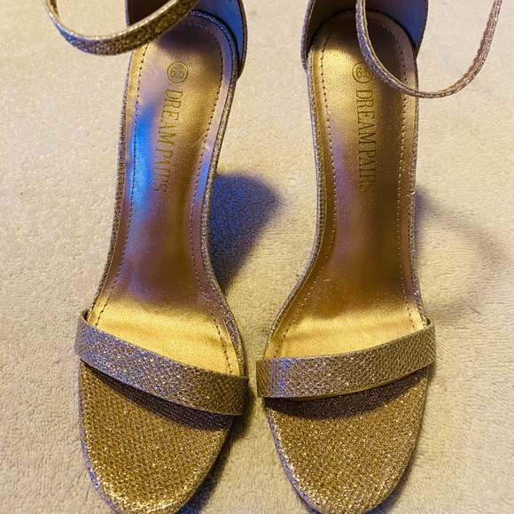Dream Pairs Shoes - Brand New Sparkly Heels by DREAMPAIRS - size 6 1/2 - heel height 4” - box 26